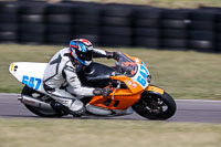 anglesey-no-limits-trackday;anglesey-photographs;anglesey-trackday-photographs;enduro-digital-images;event-digital-images;eventdigitalimages;no-limits-trackdays;peter-wileman-photography;racing-digital-images;trac-mon;trackday-digital-images;trackday-photos;ty-croes